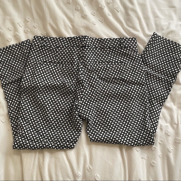 Patterned Banana Republic Sloan Fit pants - Picture 2 of 3